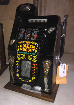 1948 Mills Antiques Slot Machine